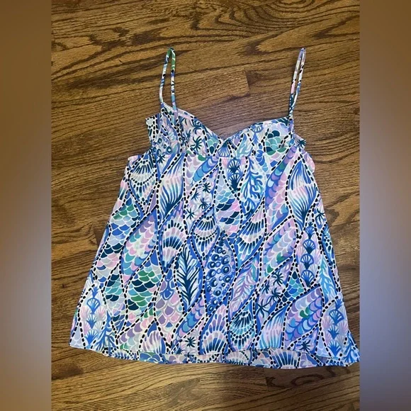 NWT Lilly Pulitzer Karmen Cami Top Coastal Blue Tails of the Sea. Size medium - Picture 4 of 4